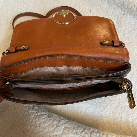 Michael Logo Crossbody - Picture 3 of 3